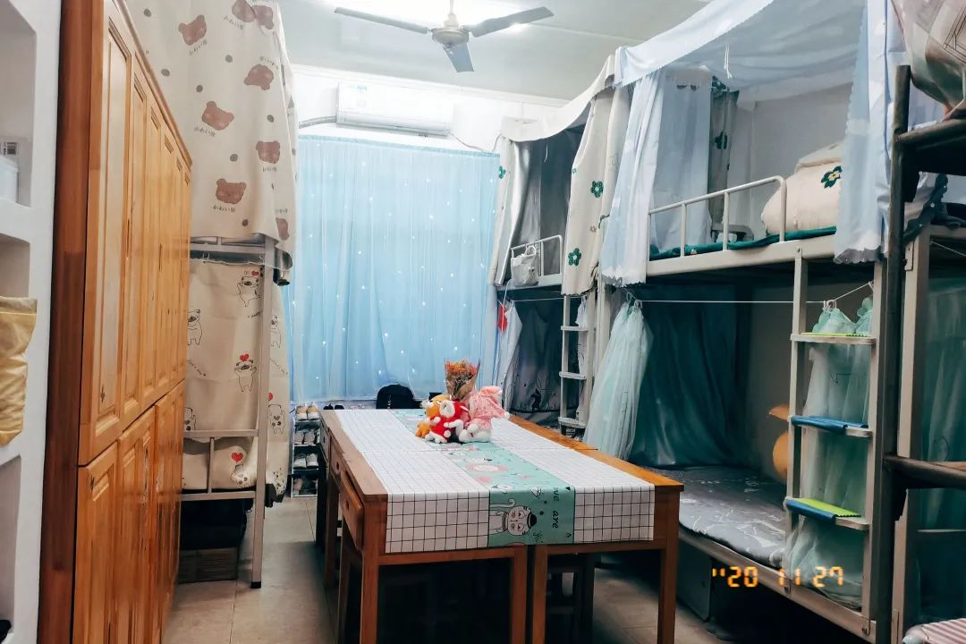 桂林游泳馆冠军是谁_桂林冠军游泳馆_桂林游泳馆冠军名单