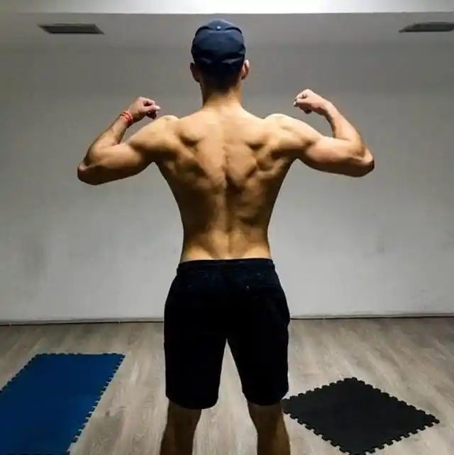 背部疼痛健身能好吗_背部疼痛健身动作_健身背部疼痛