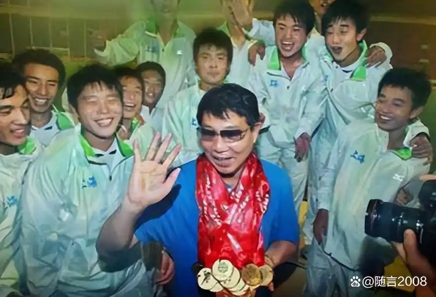 足球历史上黑色三分钟_足球史上黑色三分钟_足球黑色9分钟