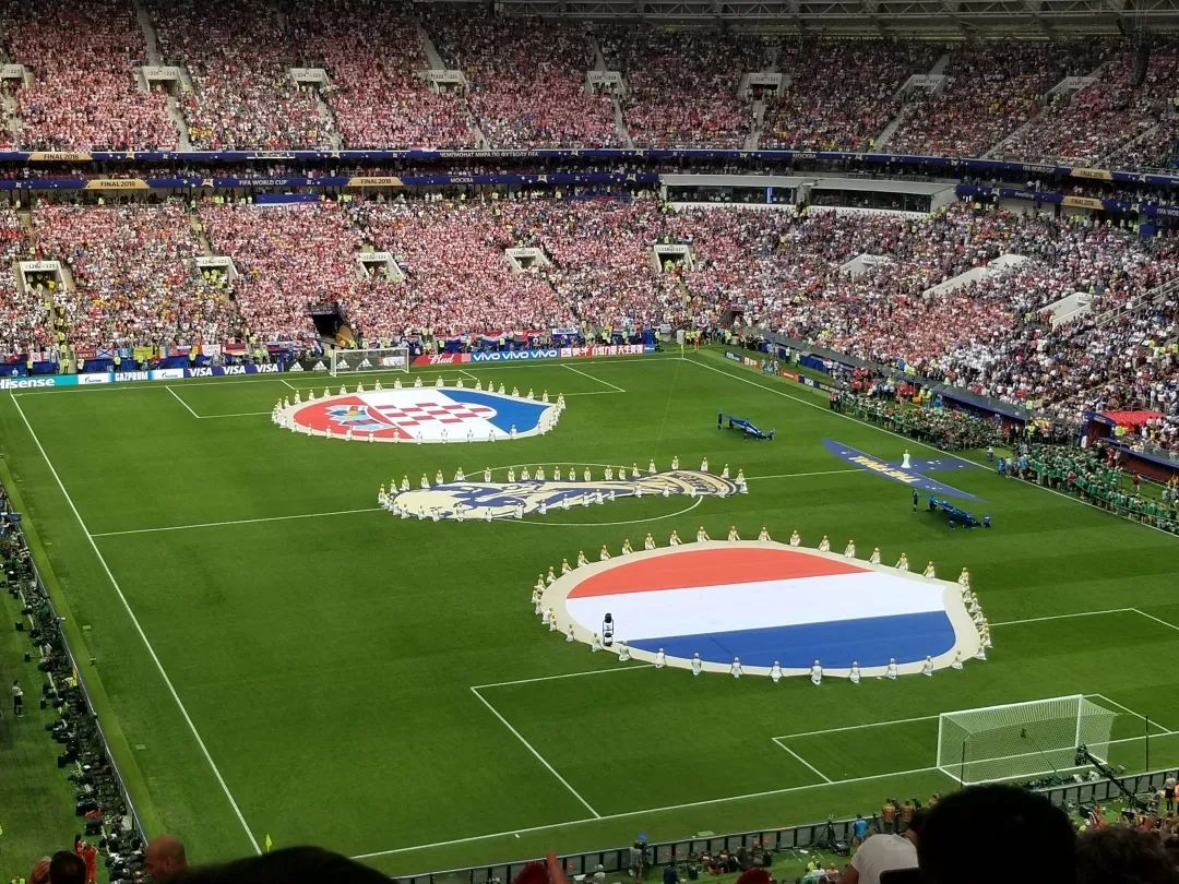 世界足球杯2022冠军是谁啊_足球世界冠军杯叫什么杯_去年足球杯世界冠军