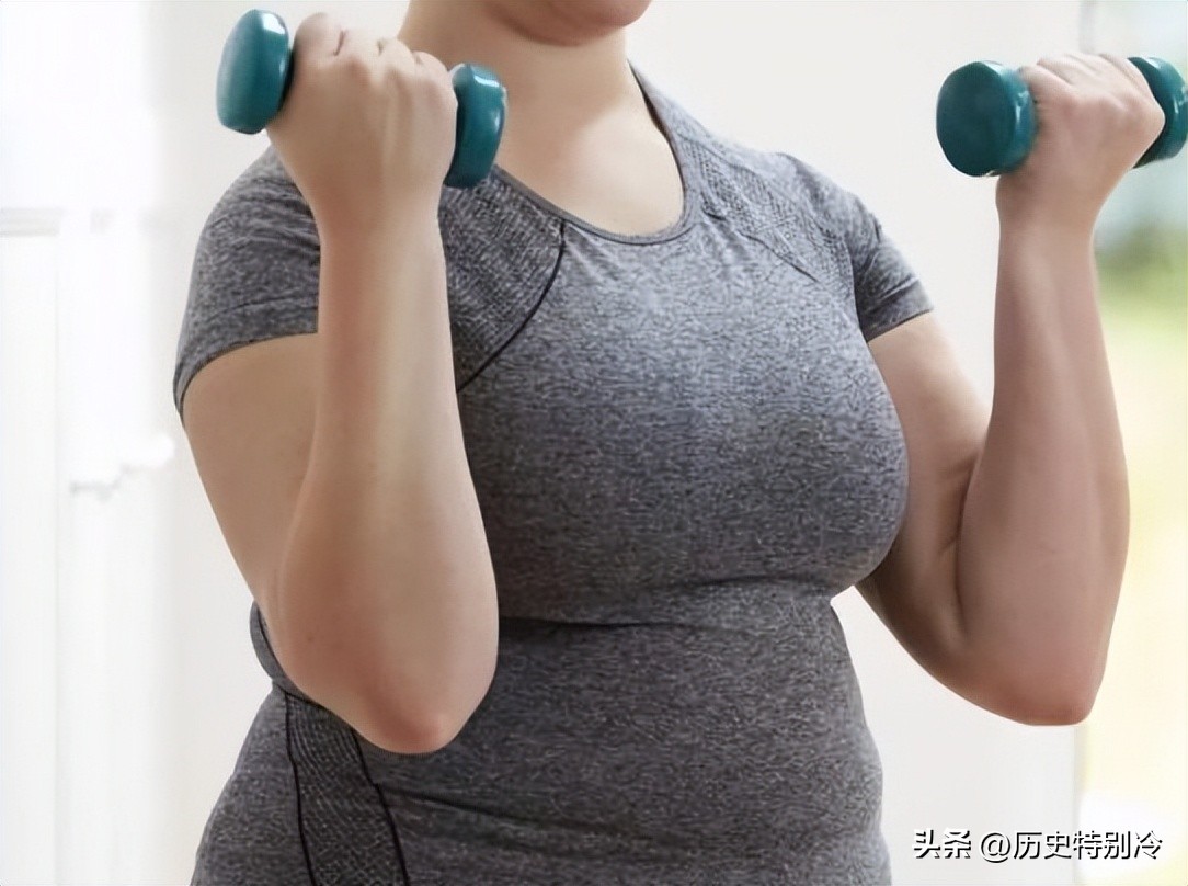 胖在大腿跟屁股该怎么减_胖腿胖屁股是什么原因_屁股大腿胖身体健康