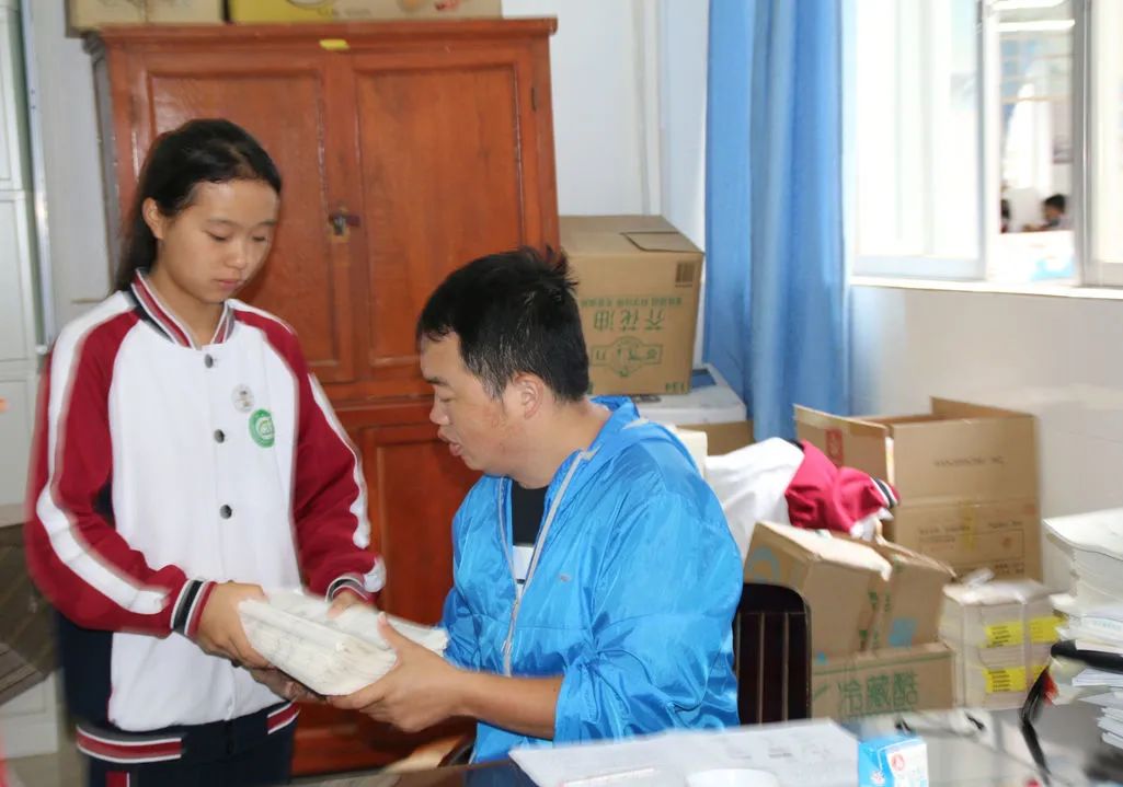 个旧营养餐_营养餐的概念_营养餐的营养构成