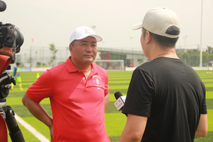 足球冠军海门人是谁_海门足球冠军_海门足球协会