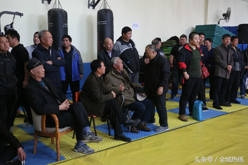 你会摔跤比赛每个回合多长时间_摔跤几个回合_摔跤比赛回合规则