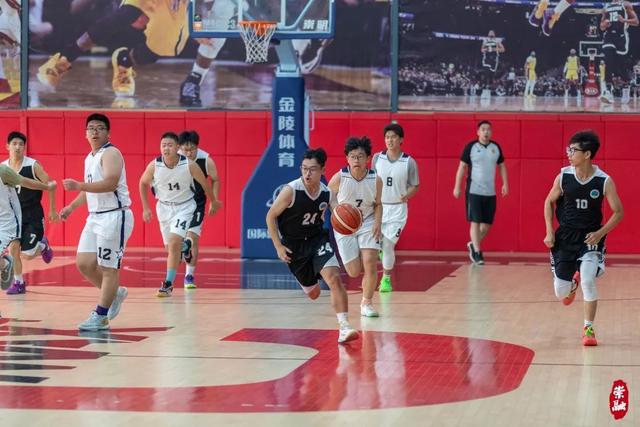 盐城中学篮球队_阜宁初中篮球赛冠军_阜宁篮球培训在哪里