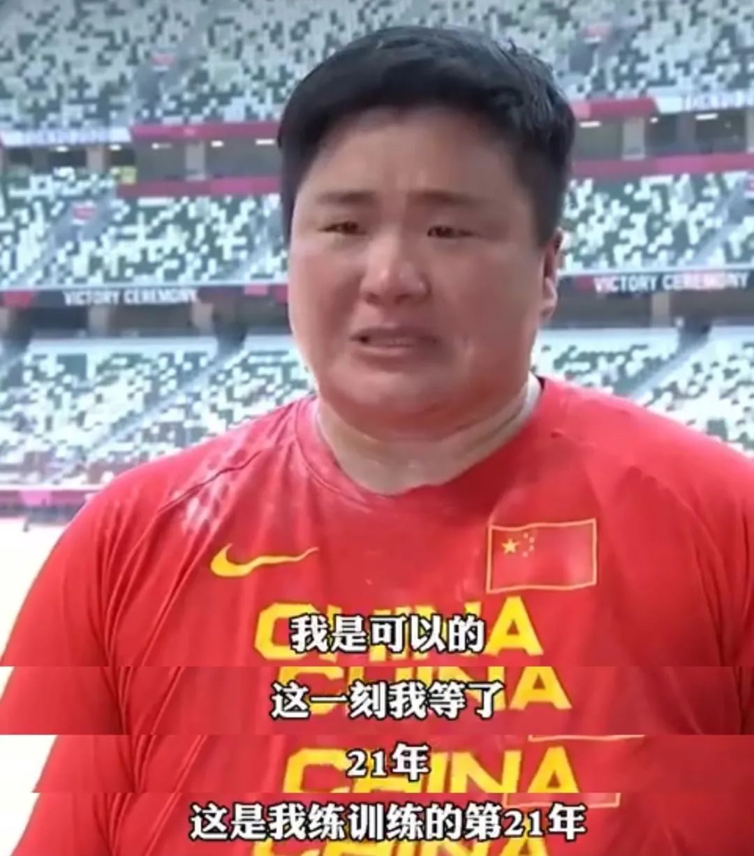 游泳冠军直角肩_直臂游泳视频教程_游泳可以练出直角肩吗