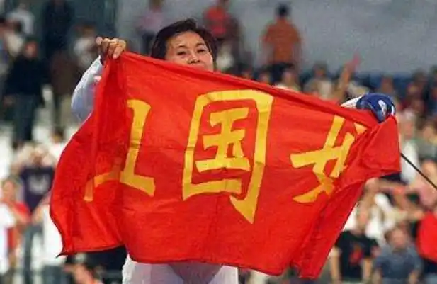 历届奥运会击剑前三名_奥运会第一个击剑冠军_中国击剑队最早的奥运冠军
