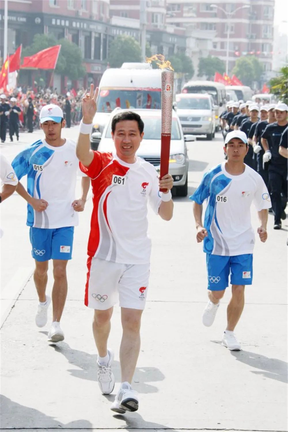游泳亚运会冠军_杭州亚运游泳冠军名单照片_2022杭州亚运会游泳选手