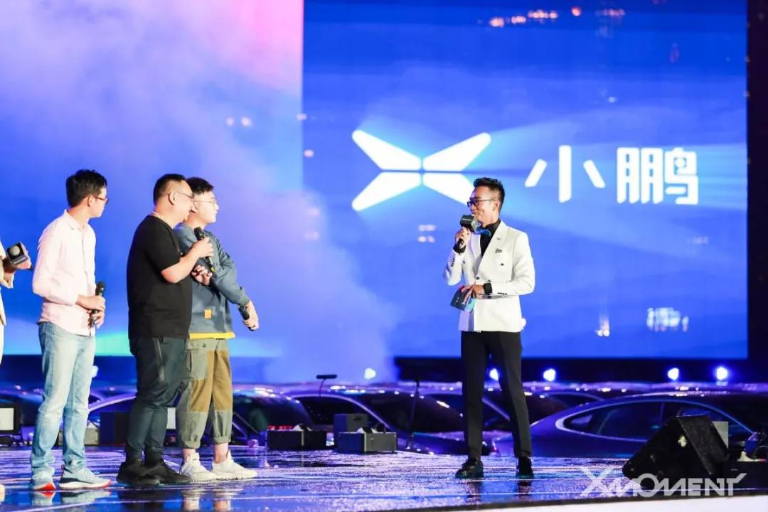 小鹏马拉松_马拉松曲大鹏_马拉松小车比赛